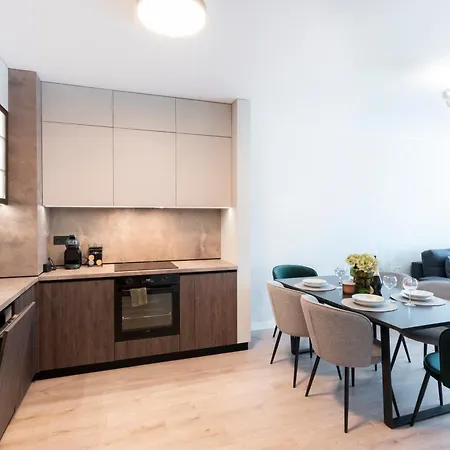 Three Hills Premium Near Center Велико Търново