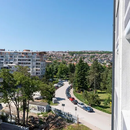 Three Hills Premium Near Center Апартамент *