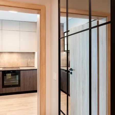 Апартамент Three Hills Premium Near Center