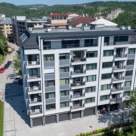 Three Hills Premium Near Center Апартамент Велико Търново