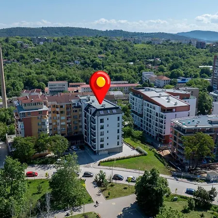 Three Hills Premium Near Center Апартамент