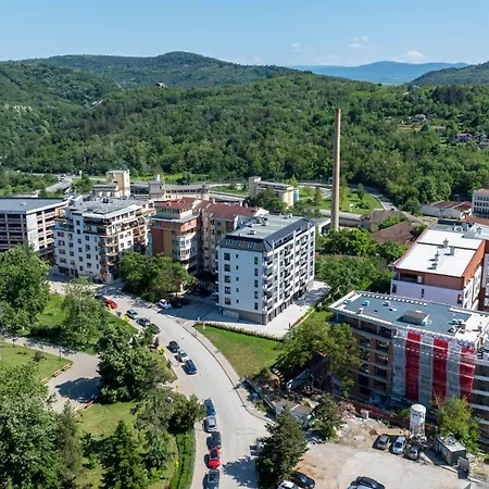 Three Hills Premium Near Center Велико Търново