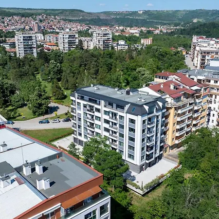 Three Hills Premium Near Center Апартамент